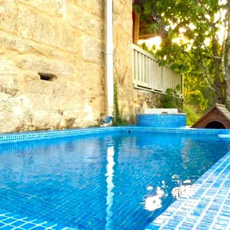 A Casa Do Aloumino Da Auga Mondariz Vt-po-00148 Y Prexigueiro Obsequio Entrada Por Persona A Circuito Termal