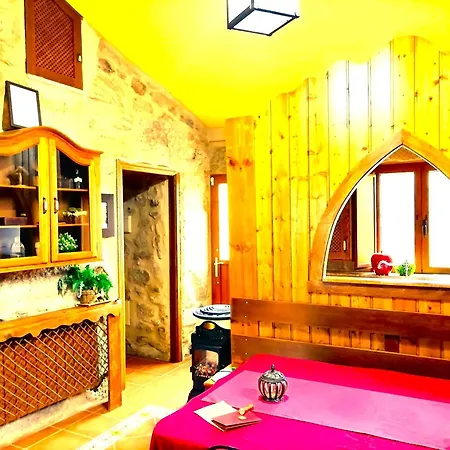 A Casa Do Aloumino Da Auga Mondariz Vt-po-00148 Y Prexigueiro Obsequio Entrada Por Persona A Circuito Termal