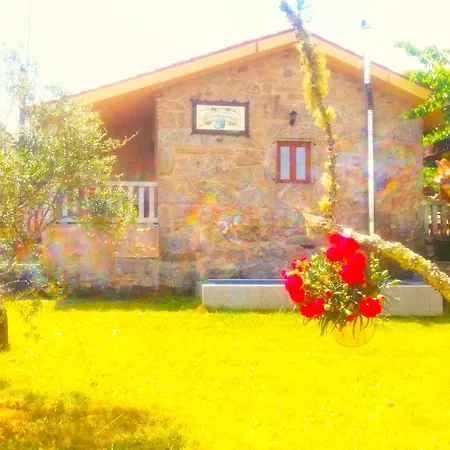 A Casa Do Aloumino Da Auga Mondariz Vt-po-00148 Y Prexigueiro Obsequio Entrada Por Persona A Circuito Termal 펜션 San Felix (Pontevedra)