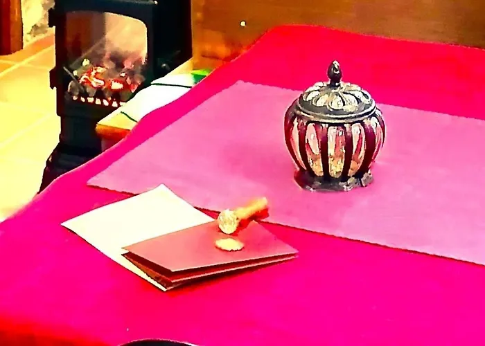 A Casa Do Aloumino Da Auga Mondariz Vt-po-00148 Y Prexigueiro Obsequio Entrada Por Persona A Circuito Termal San Felix (Pontevedra)