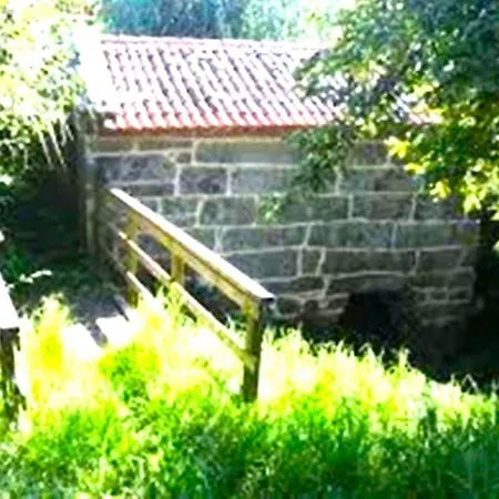 A Casa Do Aloumino Da Auga Mondariz Vt-po-00148 Y Prexigueiro Obsequio Entrada Por Persona A Circuito Termal Ferienhaus San Felix (Pontevedra)