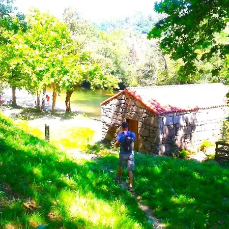 A Casa Do Aloumino Da Auga Mondariz Vt-po-00148 Y Prexigueiro Obsequio Entrada Por Persona A Circuito Termal Ferienhaus San Felix (Pontevedra)